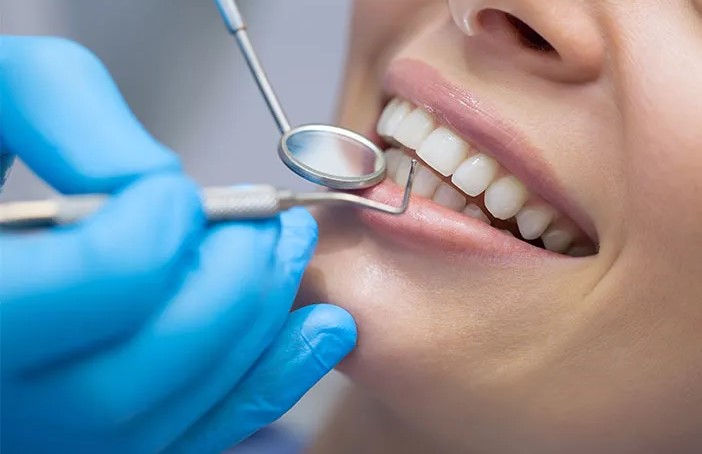 Cara Tepat Mengatasi Sakit Gigi Menurut Dokter Ahli