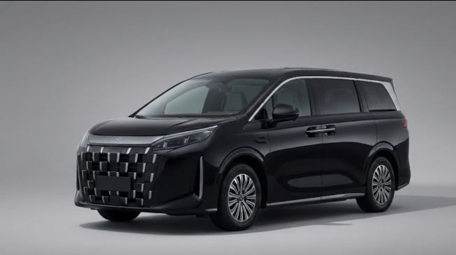 BYD Rilis Linghui M9 MPV Pintu Geser Mewah Khusus Untuk Taksi Online