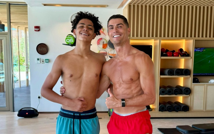 Cristiano Ronaldo Jr Dekat Real Madrid Ikuti Jejak Ayah di Bernabeu