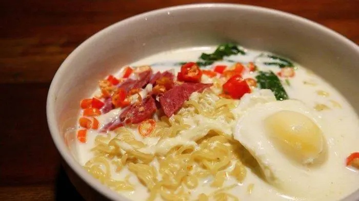 Resep Mi Kuah Susu Creamy Pedas Gurih yang Bikin Nagih