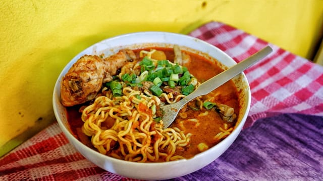 Spot Seblak Hits di Bandung yang Bikin Ketagihan