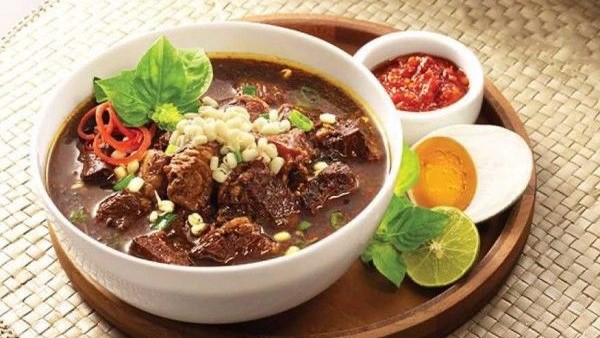12 Kuliner Malam Legendaris di Surabaya yang Wajib Dicoba Sekarang 12 Kuliner Malam Legendaris di Surabaya yang Wajib Dicoba Sekarang