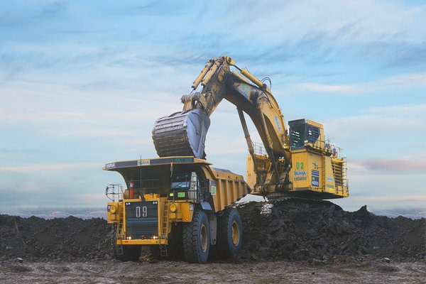 Kontrak Baru BUMA Dengan Adaro Amankan Produksi Puluhan Juta Ton Batu Bara