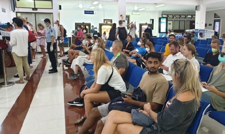 14 WNA Dideportasi karena Langgar Hukum Imigrasi