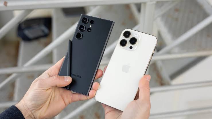 iPhone Tebal, Samsung Tetap Ramping