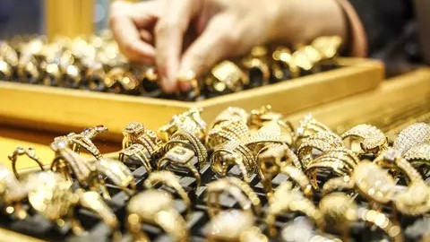 Harga Emas Perhiasan Tetap Stabil Mengawali Perdagangan Awal Januari 2026