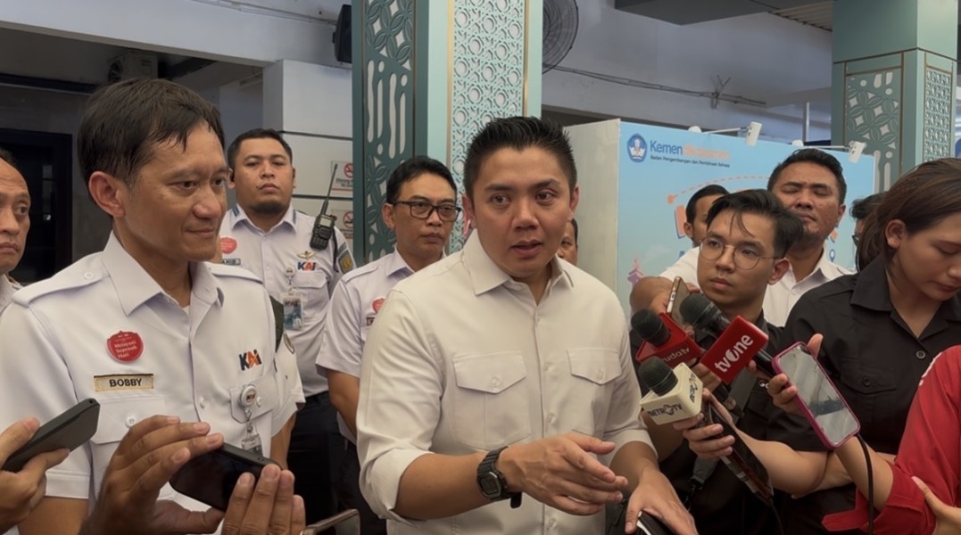 Seskab Teddy Sebut Angkutan Lebaran Sesuai Harapan Presiden Prabowo