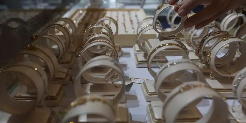 Daftar Harga Emas Perhiasan Hari Ini Naik, Investor dan Kolektor Perlu Waspada