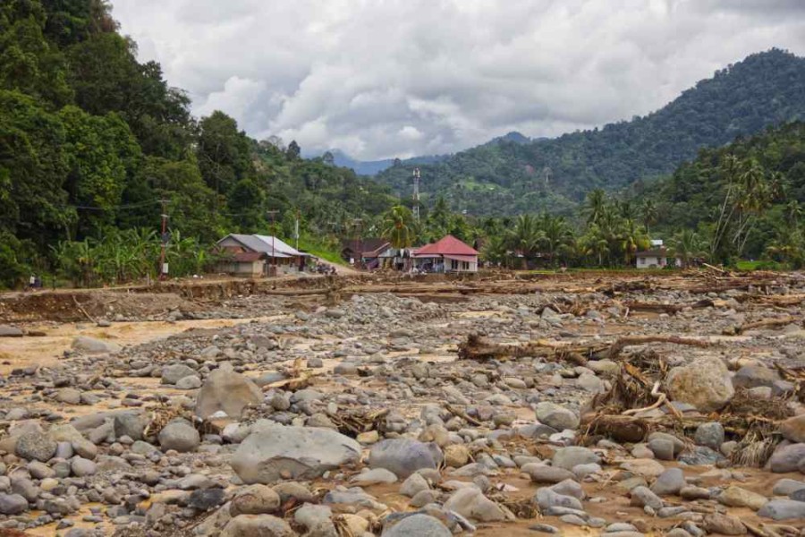 Normalisasi Sungai Batu Busuk Dipercepat Untuk Mitigasi Banjir Dan Infrastruktur Aman