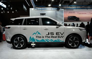 Konsumen Mobil Listrik Indonesia Kini Lebih Rasional Tidak Sekadar Fomo