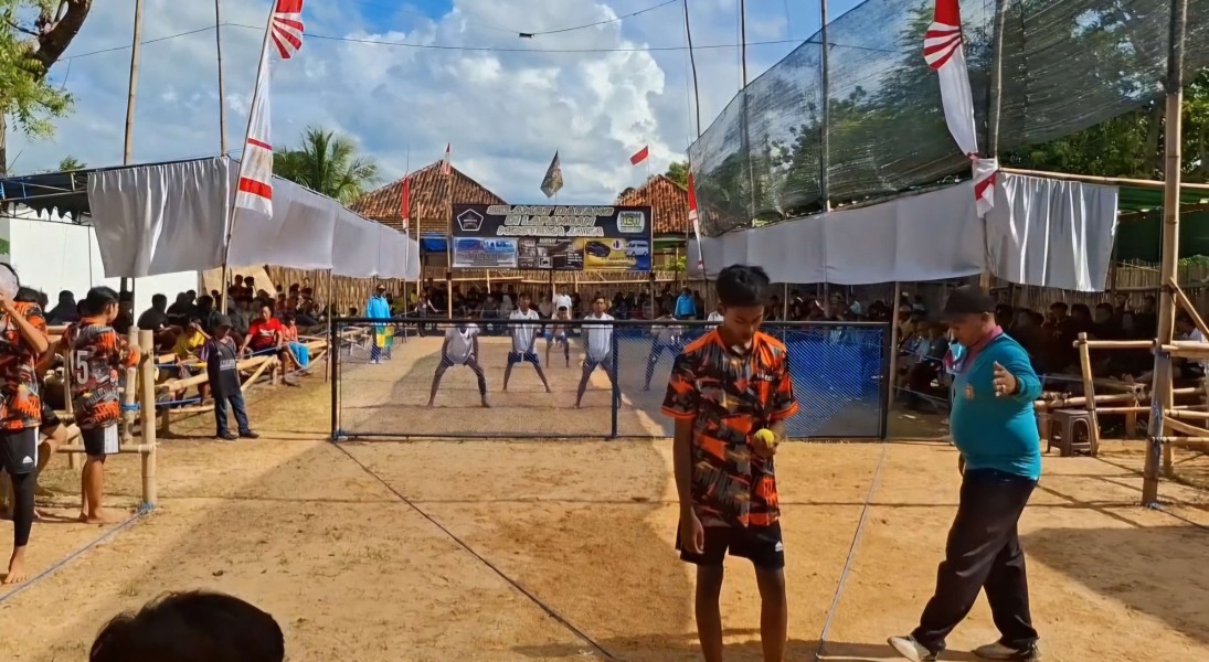 Olahraga Tradisional Ball Budhi Bangkit Kembali, Semarakkan Masyarakat Sumenep di Tengah Gempuran Permainan Digital