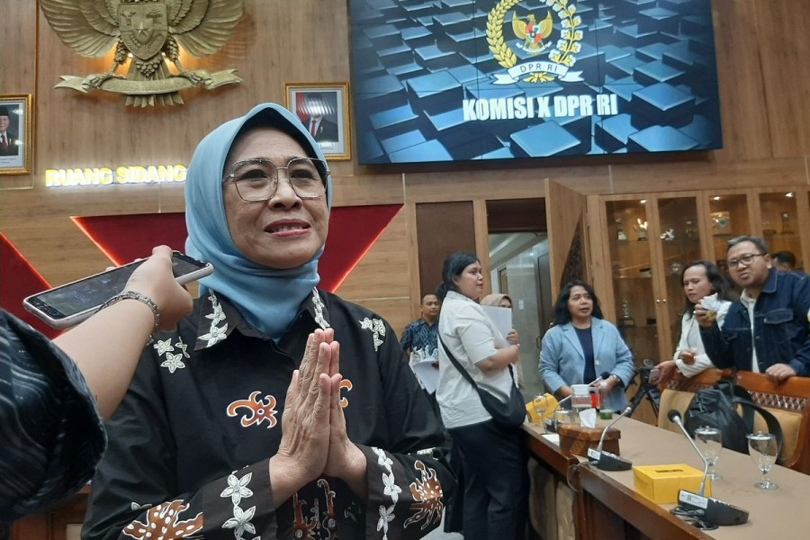 Legislator DPR RI: Guru dan Tenaga Kesehatan di Papua Jangan Jadi Korban Ambisi Politik