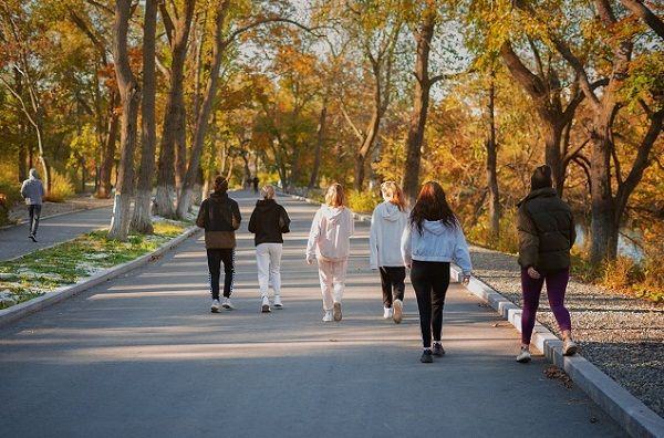 10 Strategi Praktis Tetap Aktif dan Berolahraga Meski Malas