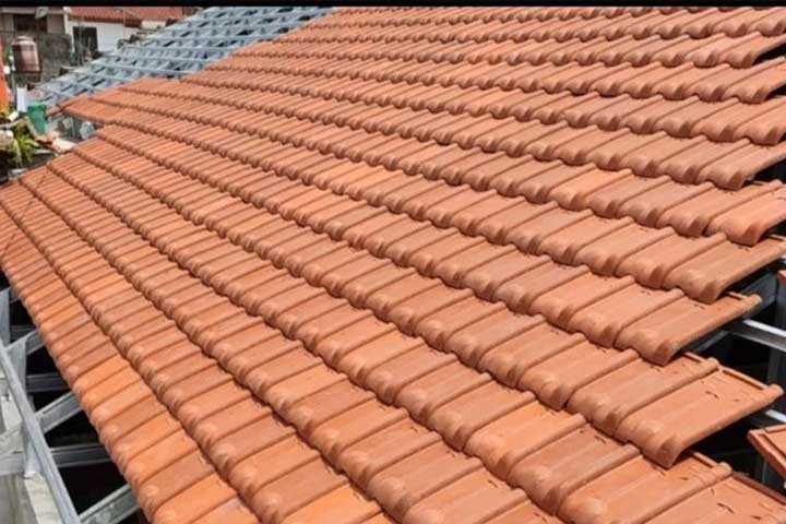 Prabowo Dorong Gerakan Rumah Pakai Genteng Untuk Dukung Pariwisata Nasional