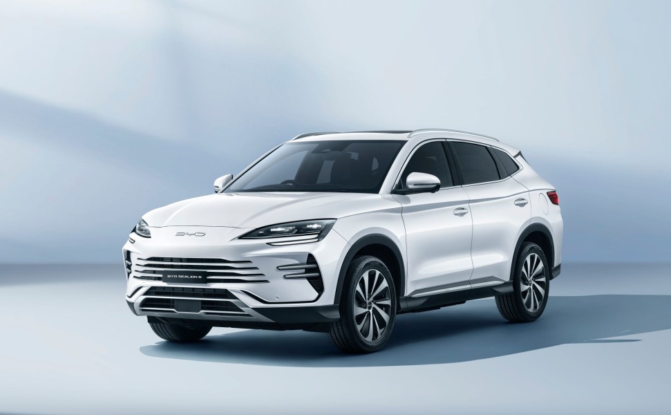 Kehadiran BYD Sealion 7 di Indonesia: Memulai Babak Baru dalam Segmen Mobil Listrik dengan Harga Rp 600 Jutaan