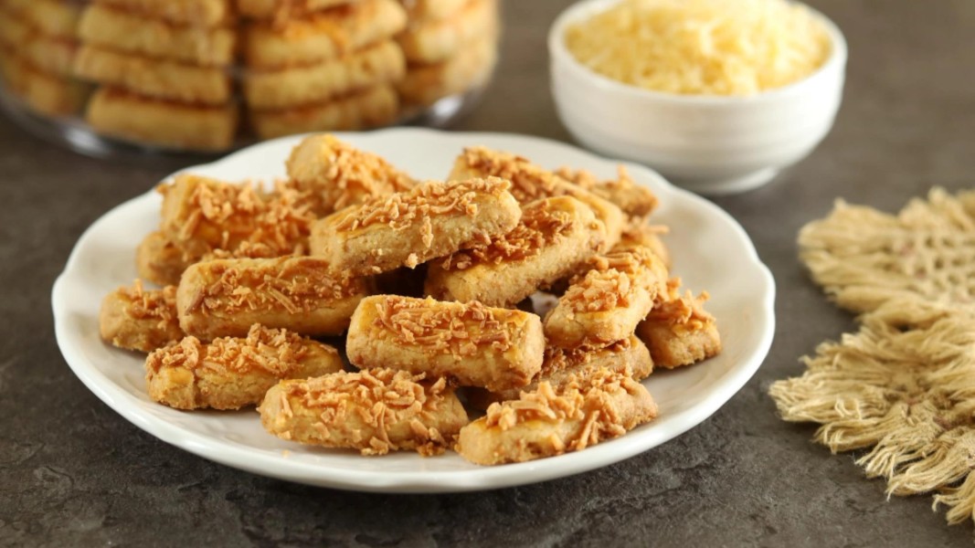 Resep Kue Kastengel Gurih dan Renyah Dengan Keju Parut yang Menggoda Setiap Gigitan