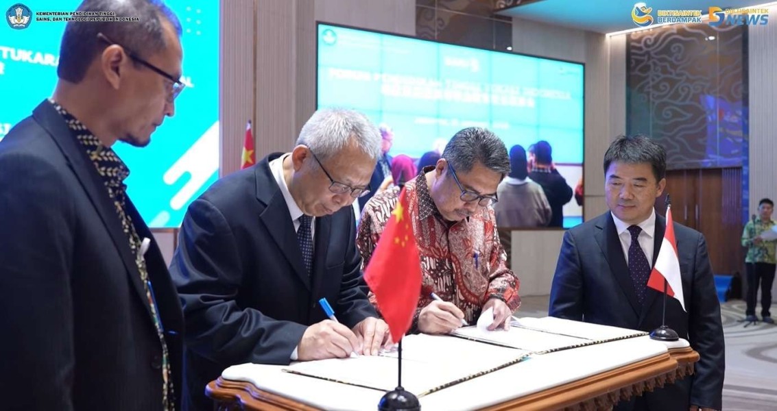 Kemdiktisaintek Dorong Pengembangan Pendidikan Jarak Jauh Internasional