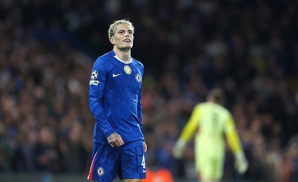 Garnacho Kesal Saat Diganti, Belum Pernah Main Penuh di Chelsea