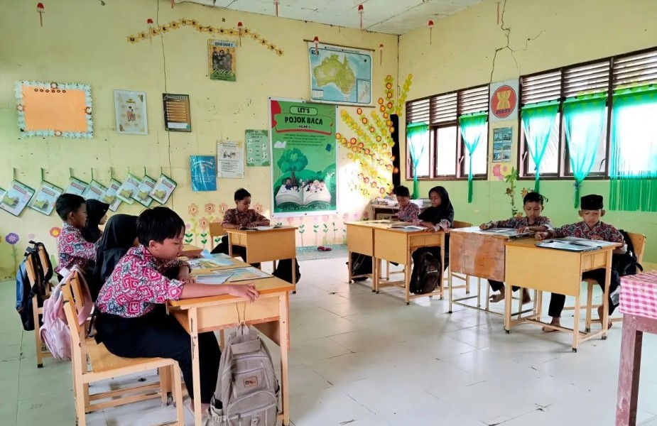 Kemendikdasmen Salurkan Bantuan Pembersihan Sekolah Dukung Pemulihan Pendidikan Aceh Tamiang