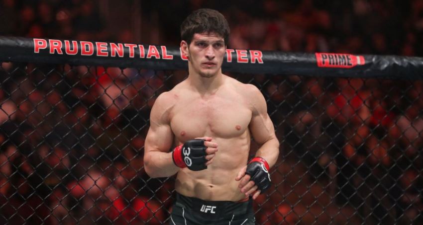 Movsar Evloev Berpeluang Rebut Gelar Kelas Bulu UFC Jika Menang di Abu Dhabi