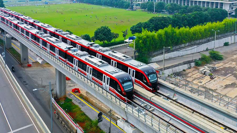 Transportasi Masa Kini Andalkan LRT Jabodebek