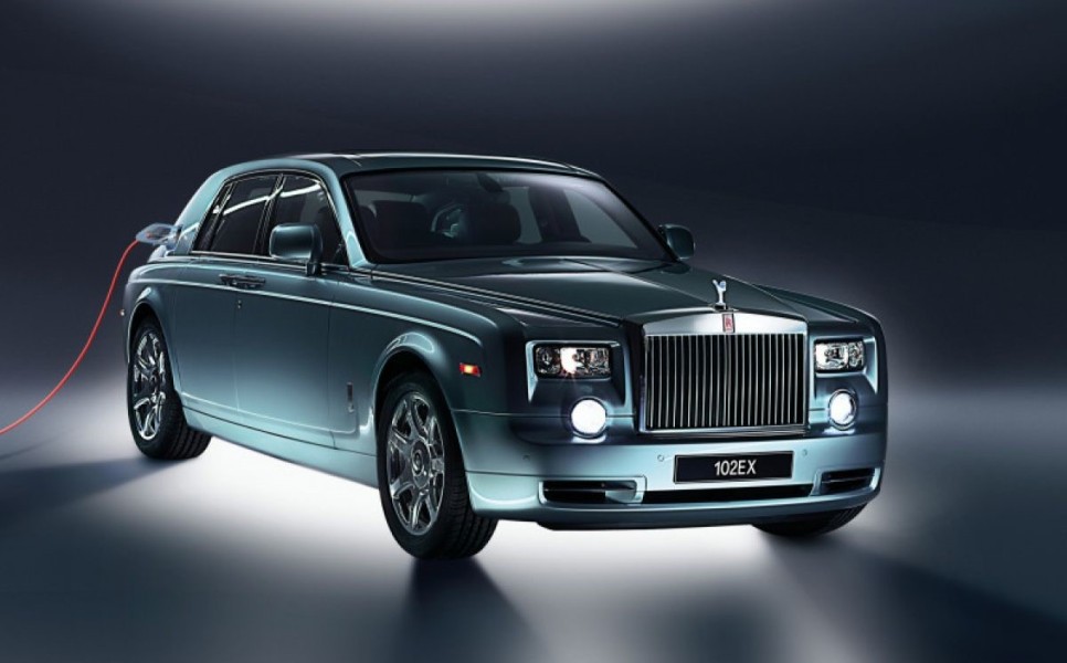 Rolls-Royce Diprediksi Siapkan SUV Listrik Pertama untuk Lengkapi Jajaran Mewahnya