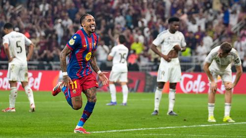 Raphinha Bangkit Bersama Hansi Flick, Pilar Baru Kesuksesan Barcelona Musim Ini