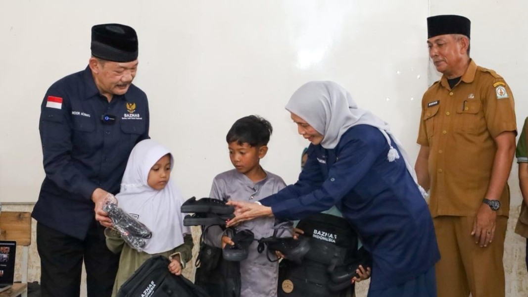 Baznas Salurkan Bantuan Pendidikan bagi Sekolah yang Terdampak Bencana Alam
