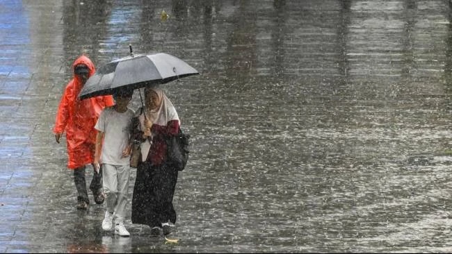Prakiraan Cuaca BMKG 12 Maret 2026: Semarang Diguyur Hujan Sedang, Nabire Hujan Lebat