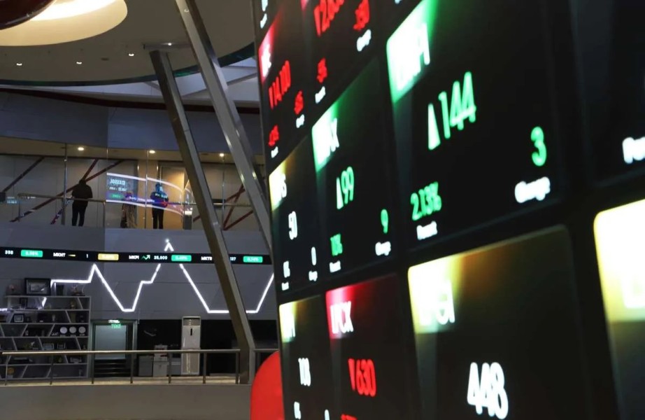 IHSG Berpeluang Naik, Simak Rekomendasi Saham Sektor CPO dan Emas