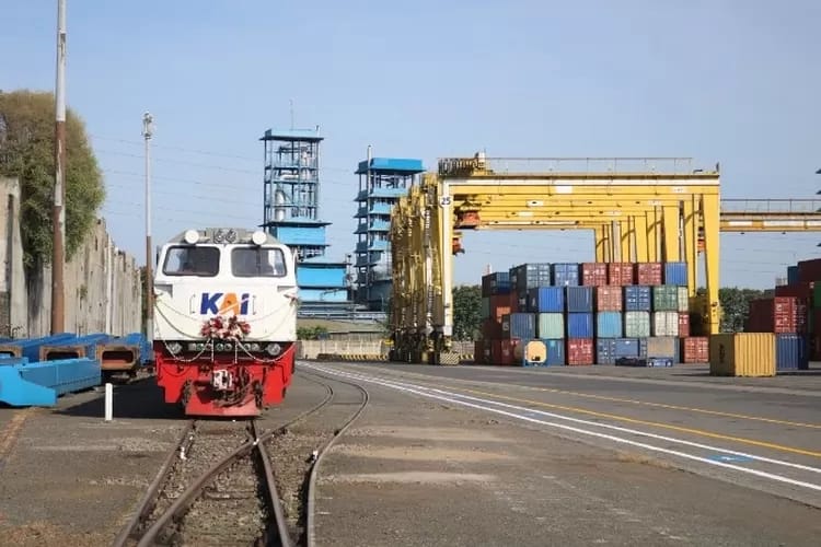 Kereta Api Logistik Raih Peringkat idAA dari Pefindo dengan Prospek Stabil