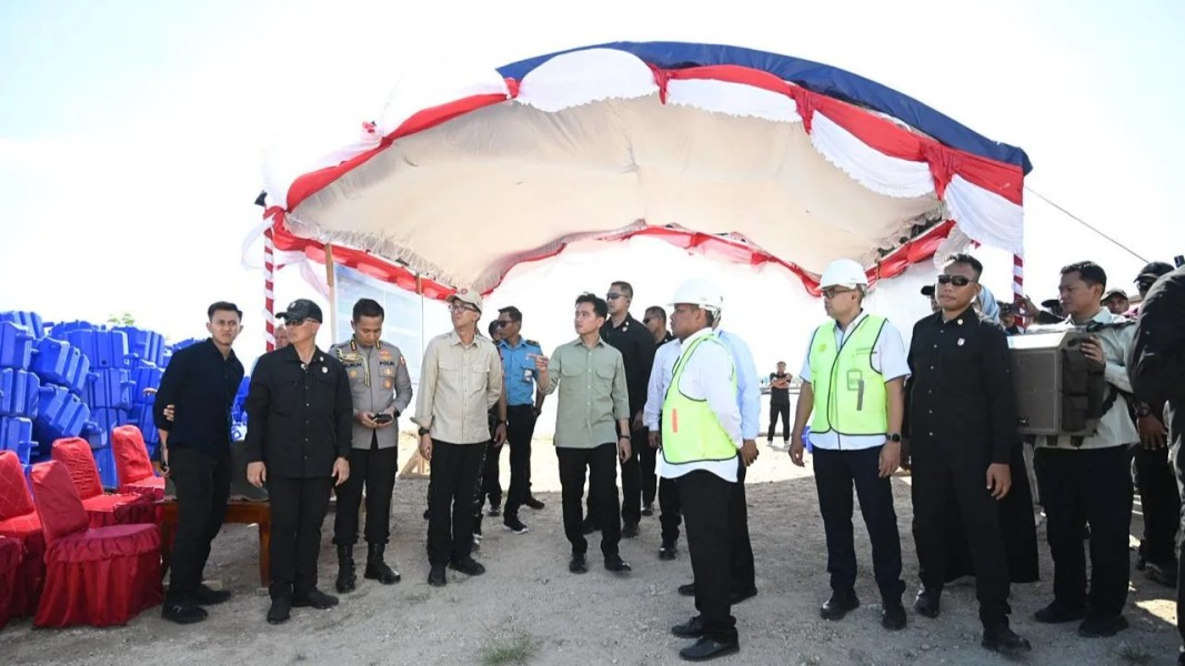 Wapres Gibran Tinjau Pembangunan Pelabuhan Daruba Perkuat Konektivitas
