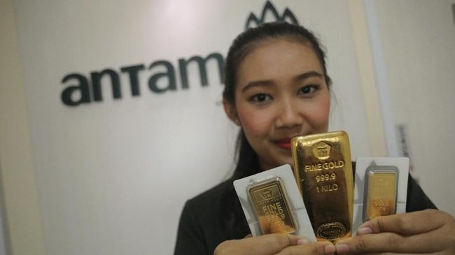 Harga Emas Antam Melesat Rp 12.000, Dekati Rekor Tertinggi