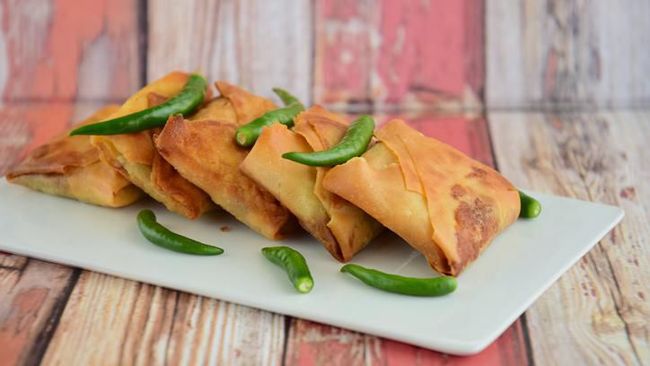 Resep Praktis Martabak Telur Kulit Lumpia Gurih Renyah yang Bikin Ketagihan