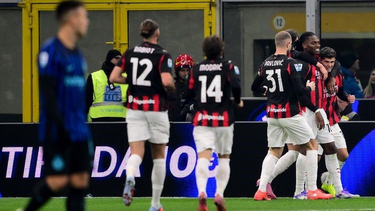 Drama Derby, AC Milan Taklukkan Inter di Liga Italia