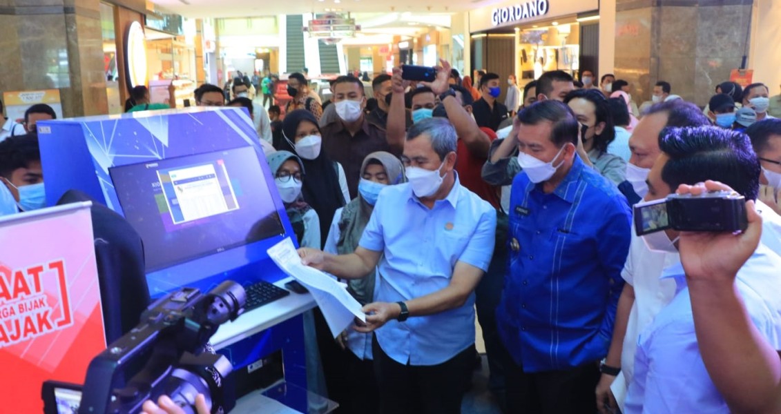 Sosialisasi QRIS di Tanah Datar Tingkatkan Kemudahan Pembayaran Pajak dan Belanja: Upaya Bank Indonesia Bersama Bank Nagari