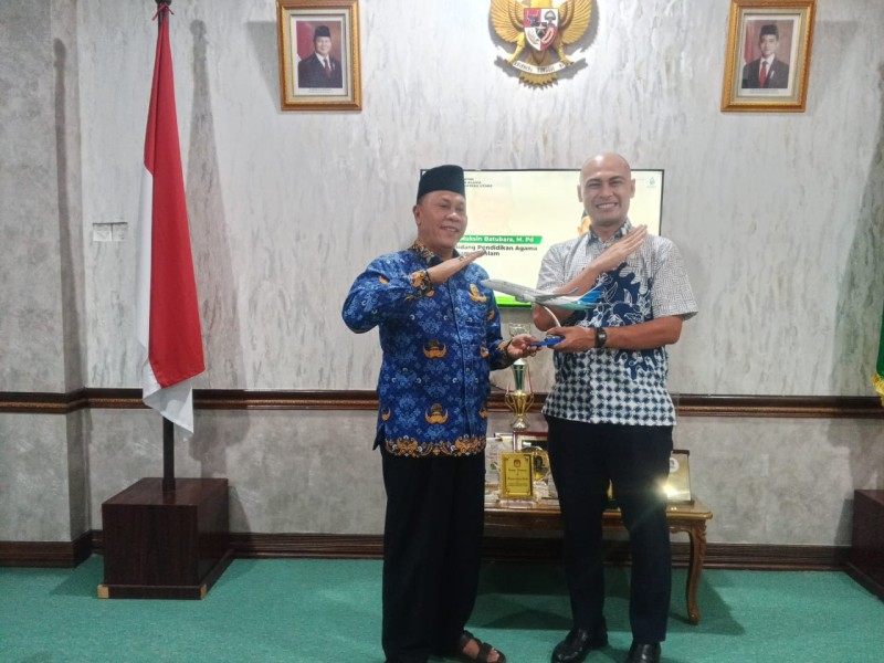 Kakanwil Kemenagsu Terima Audiensi Garuda Indonesia: Pastikan Kenyamanan Jemaah Haji 2025