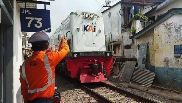 Kompetensi Penjaga Perlintasan Kereta Api Meningkat Pesat