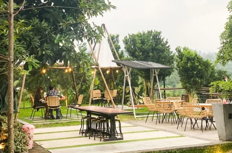 Rayakan Tahun Baru di Malang Raya dengan 4 Rekomendasi Wisata Alam yang Cocok Untuk Nongkrong