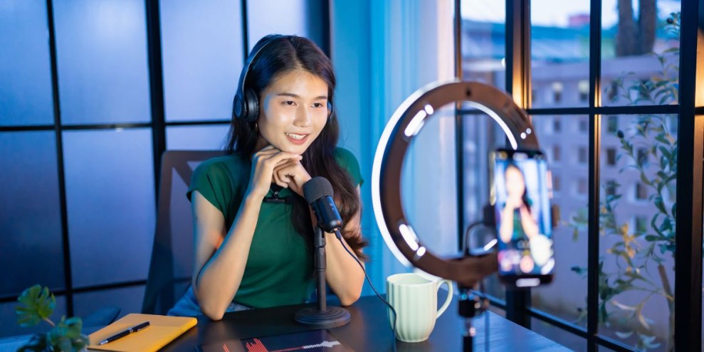 Panduan Lengkap Cara Live di Facebook lewat HP dan Juga PC