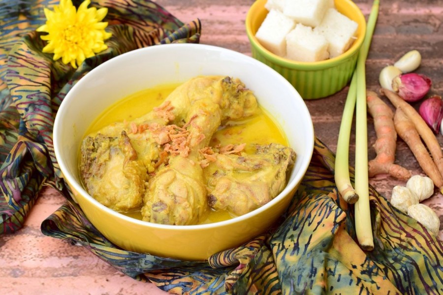 Resep Opor Ayam Bumbu Kuning Gurih Lembut, Kuah Kental dan Tidak Pecah