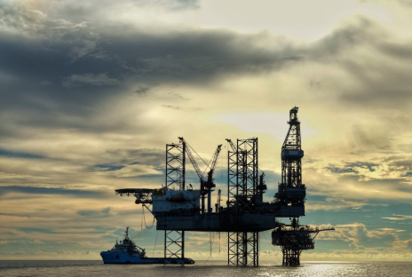 Harga Minyak Dunia Menguat, Ketegangan Geopolitik dan Prospek Ekonomi Jadi Pemicu