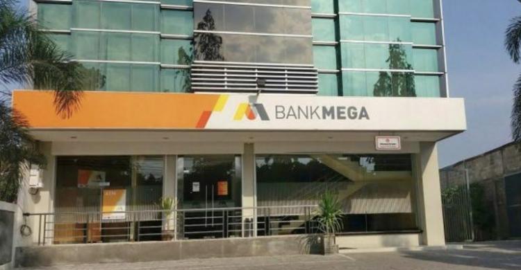 Kinerja Kredit Bank Mega Terkoreksi, Laba Anjlok 25%
