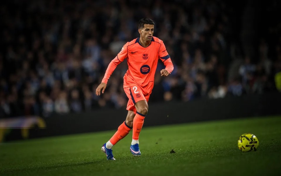 Joao Cancelo Absen Bela Barcelona Kontra Slavia Praha Karena Masalah Administrasi Tim