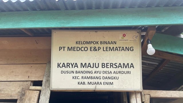 Medco E&P Bantu Warga Aur Duri Kembangkan Usaha Budidaya Lebah Madu Medco E&P Bantu Warga Aur Duri Kembangkan Usaha Budidaya Lebah Madu