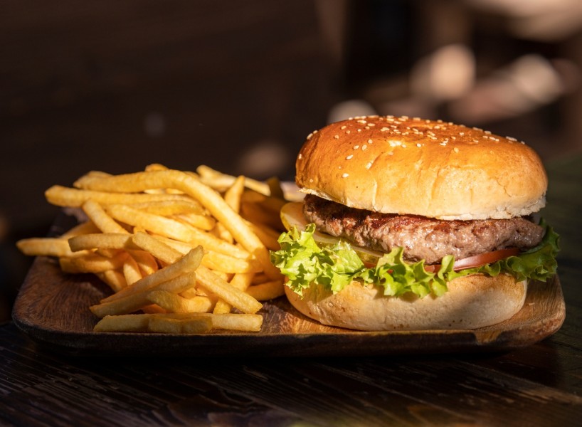 Daftar Menu dan Harga Burger Bangor Terbaru 2025