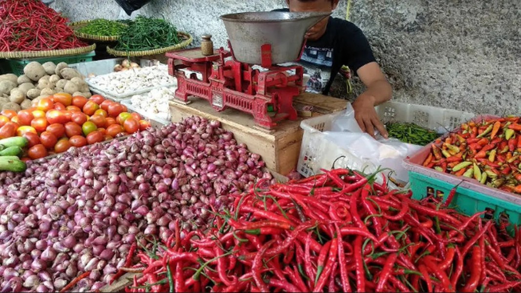 Harga Sembako di Jatim Hari Ini: Bawang Merah Naik, Cabai Besar Turun