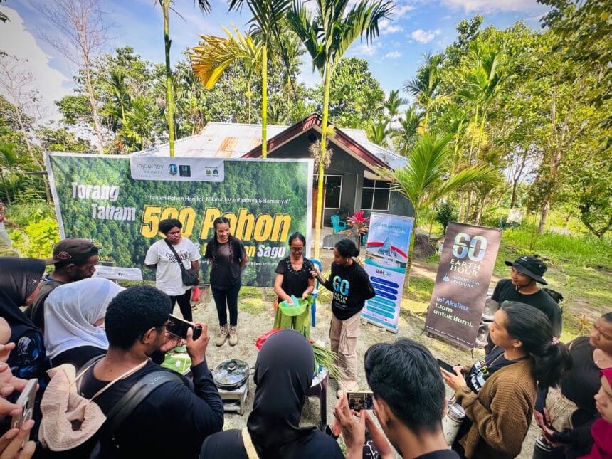 Angkasa Pura dan Komunitas Tanam 500 Pohon dan Latih Warga Olah Sagu di Jayapura