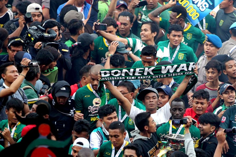 PT Liga Indonesia Baru Berencana Izinkan Suporter Tim Tamu Hadir di Pertandingan Liga 1 Musim Depan, Namun Menuai Pro dan Kontra
