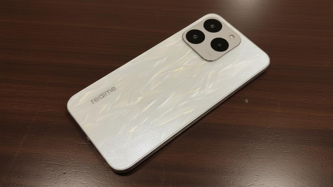 Ulasan Spesifikasi Realme 15T 5G, Smartphone Baterai Besar dan Desain Tipis Ulasan Spesifikasi Realme 15T 5G, Smartphone Baterai Besar dan Desain Tipis